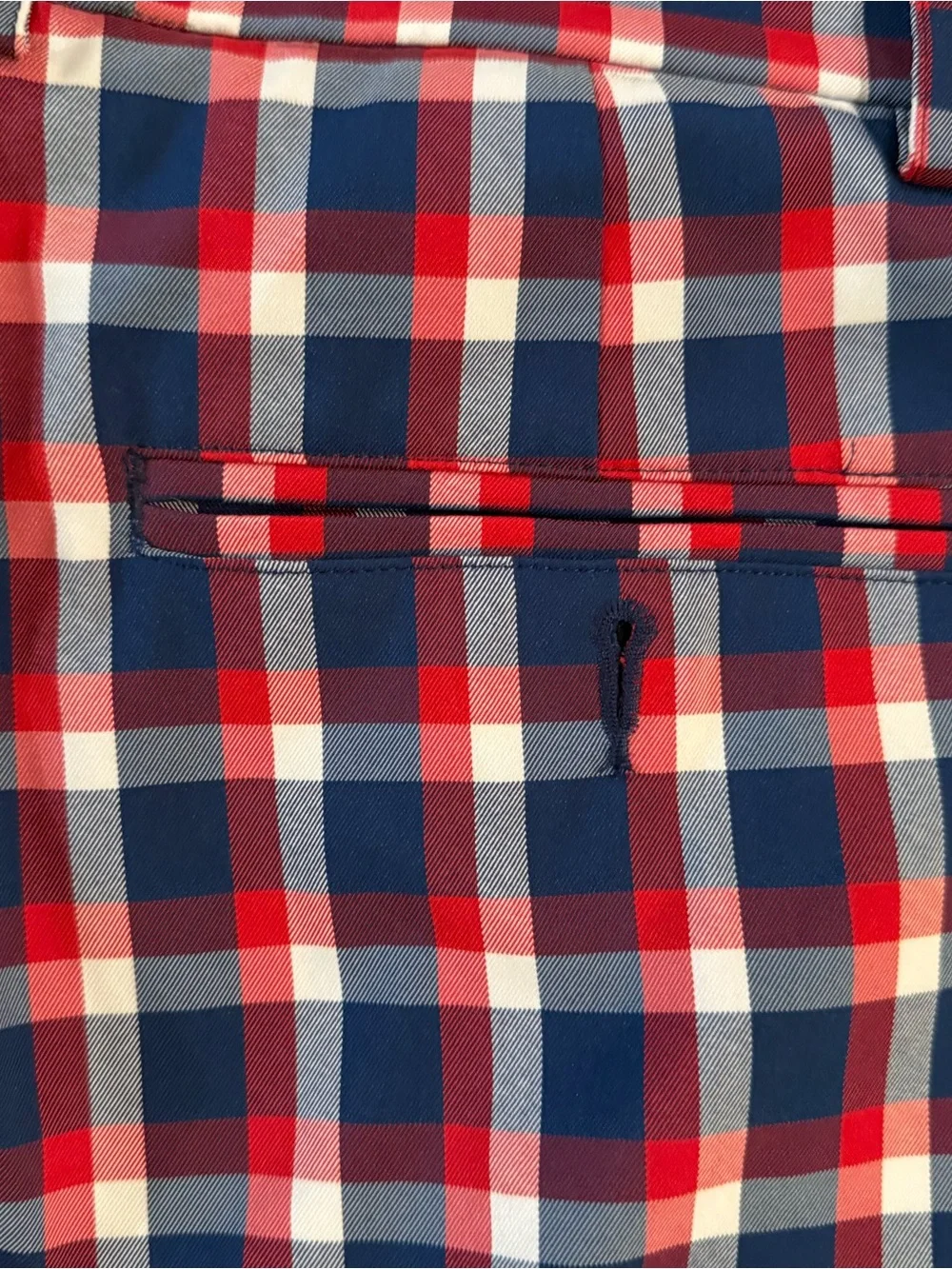 Walter Hagen Plaid Golf Shorts Men’s Size 34 Red Blue White Performance EUC